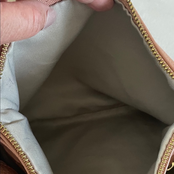 Valentina Blush Pink Leather Shoulder Bag - Picture 4 of 10